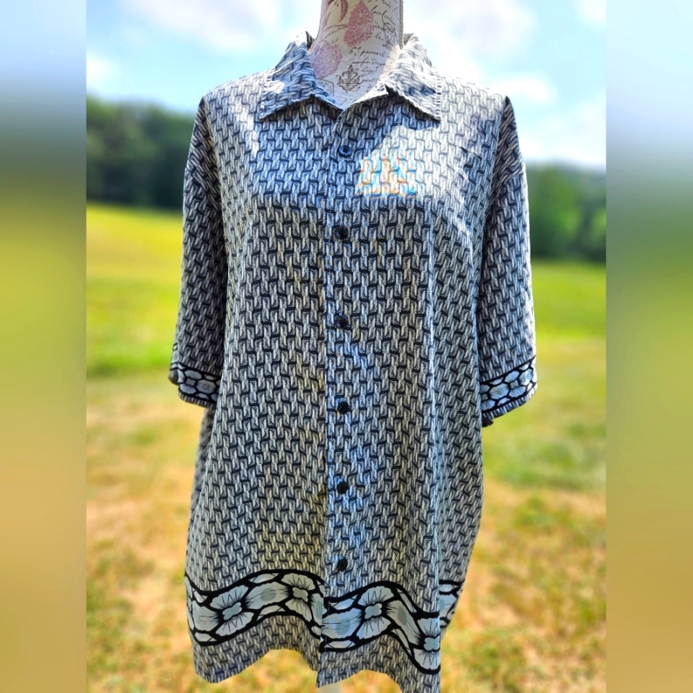 odo mens button down short sleeves XL shirt
